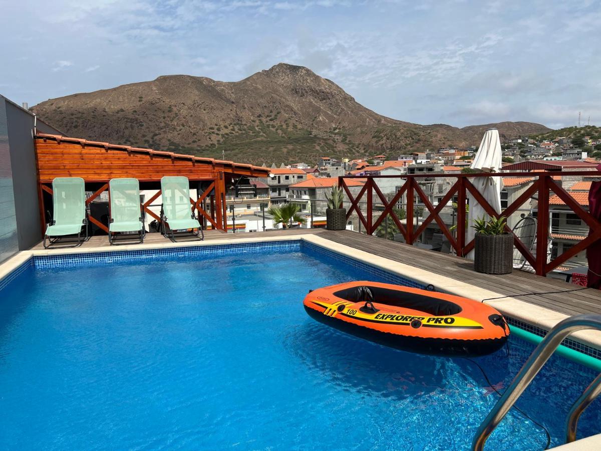 Отель Residencial Santo Amaro Таррафал Экстерьер фото